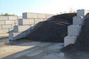 Bloki betonowe i mury oporowe