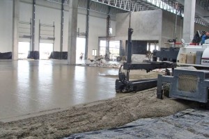 Posadzka przemysłowa z betonu w Nowej Dębie